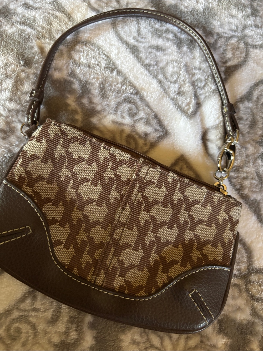 New York & Company Brown Patterned Wristlet Clutch - Picture 4 of 11
